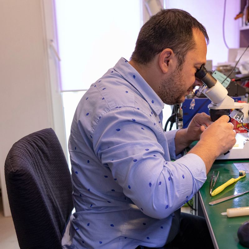 Reparație la microscop în service-ul iFIX ALL